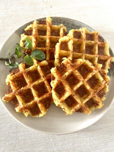 Zlatavé bezlepkové bramborové vafle
